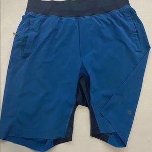 Lululemon Mens shorts. 9 inch.